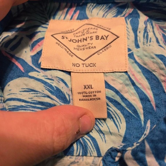 Tropical Button up - Picture 2 of 4